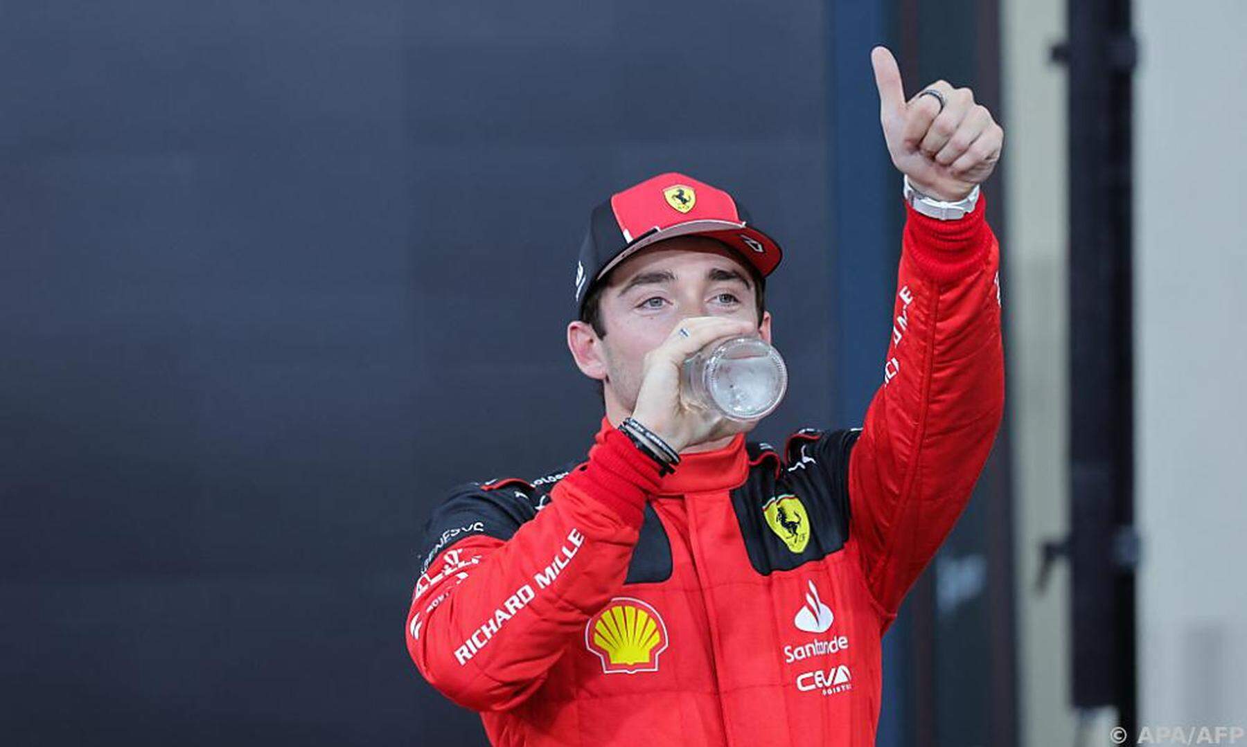 Formel 1 Star Charles Leclerc bleibt Ferrari wohl bis 2029 treu